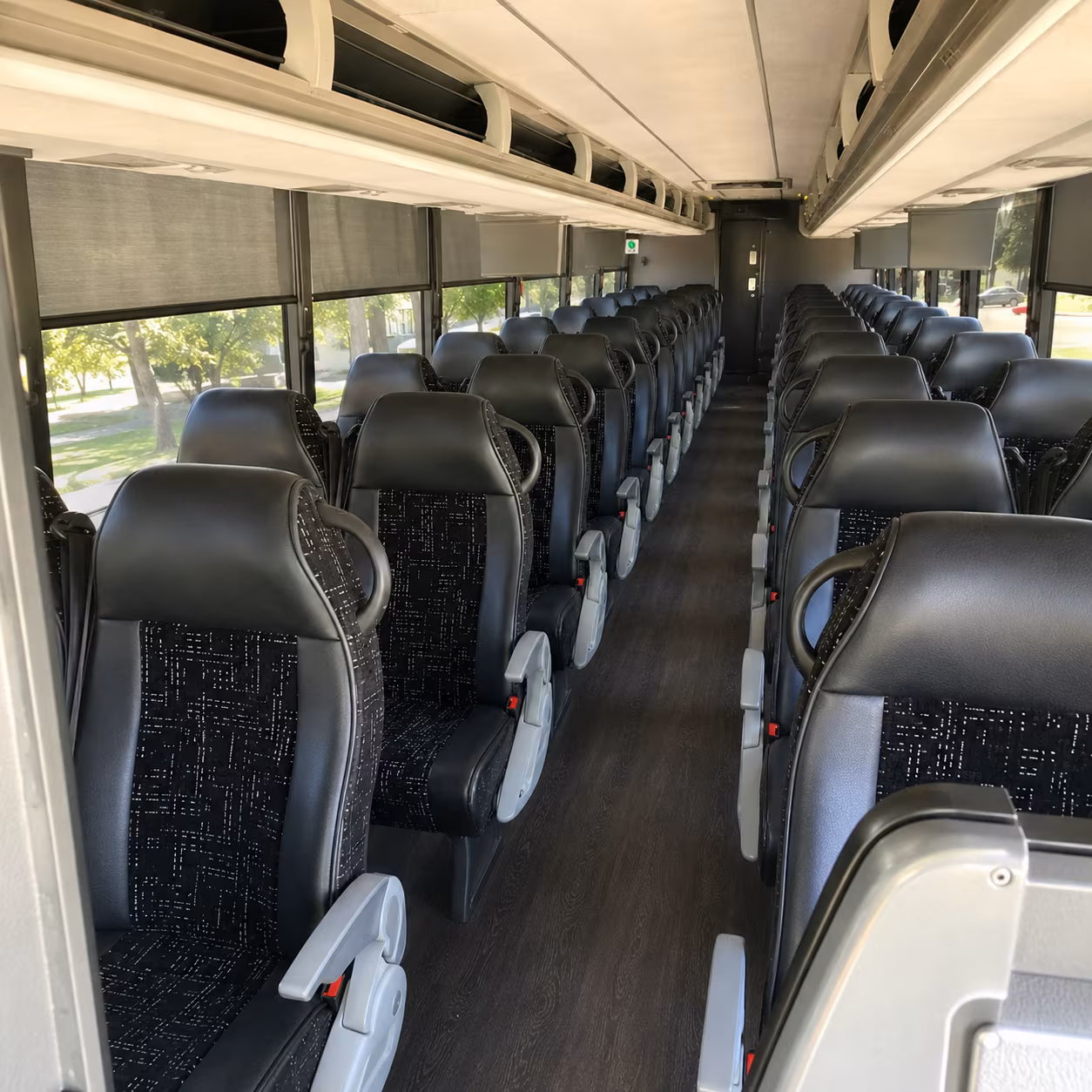 charter buses to cable dahmer arena shows in independence