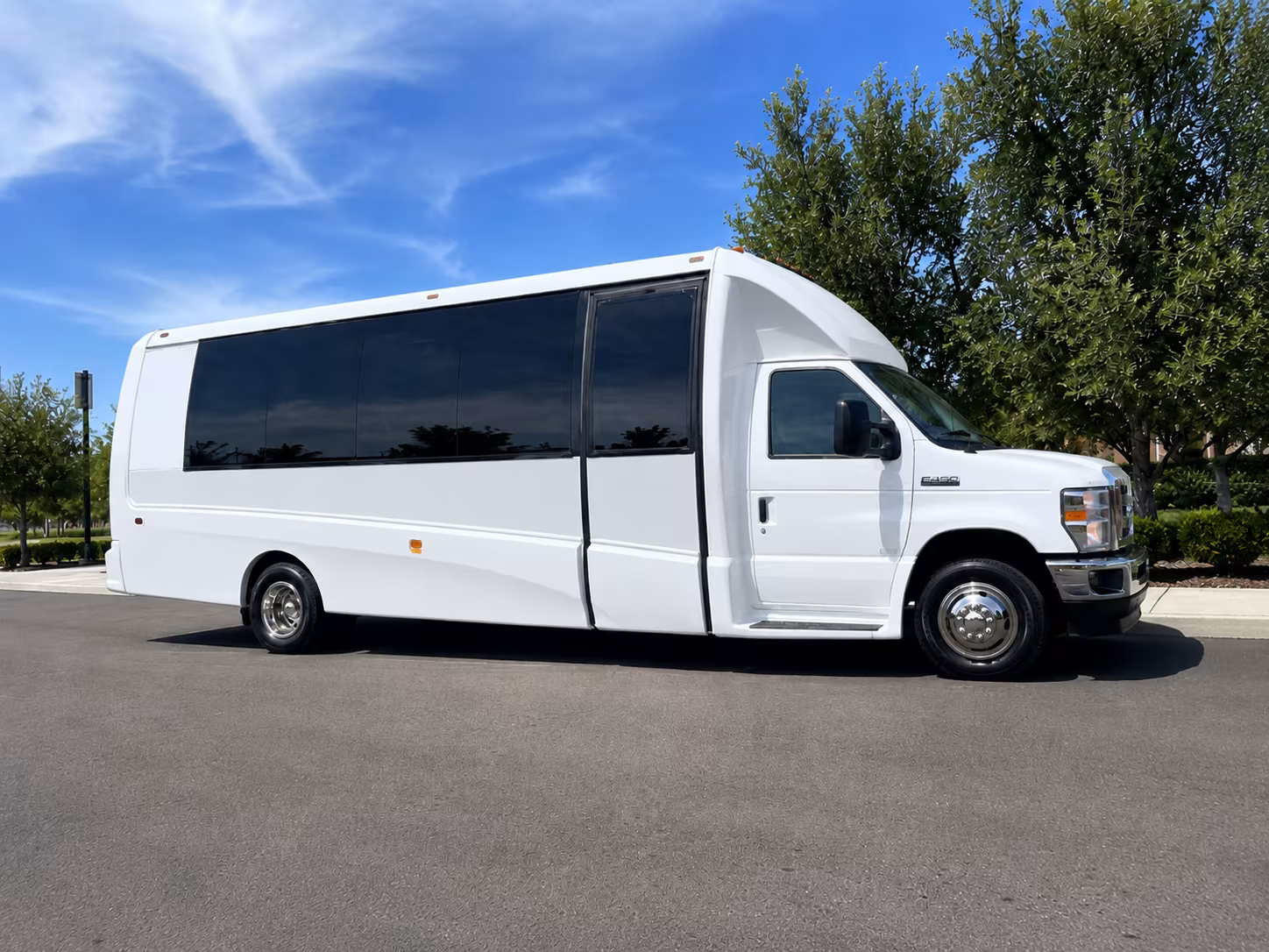 find the perfect transportation for your next corporate event 1