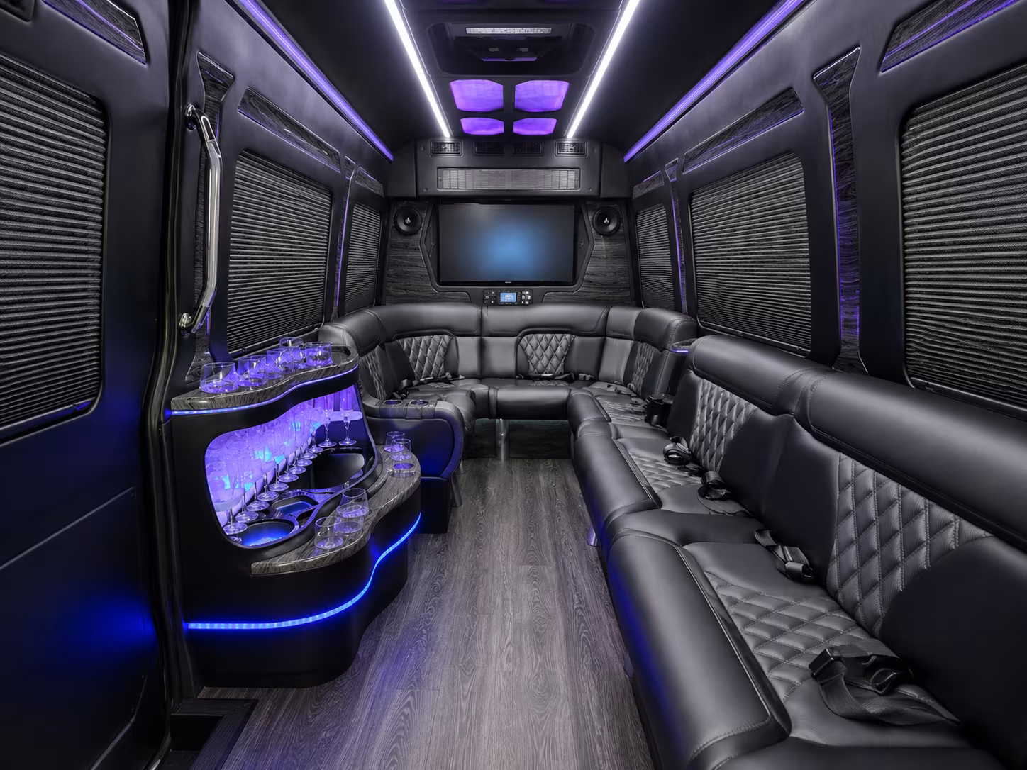 independence 40 passenger party bus