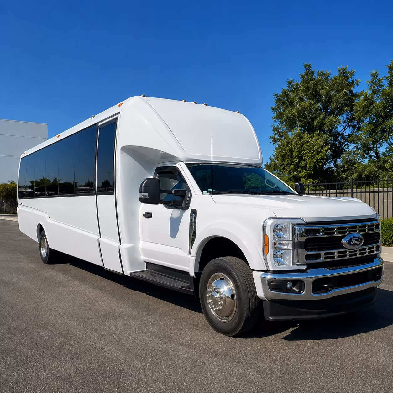multi day and recurring corporate bus rentals in independence missouri
