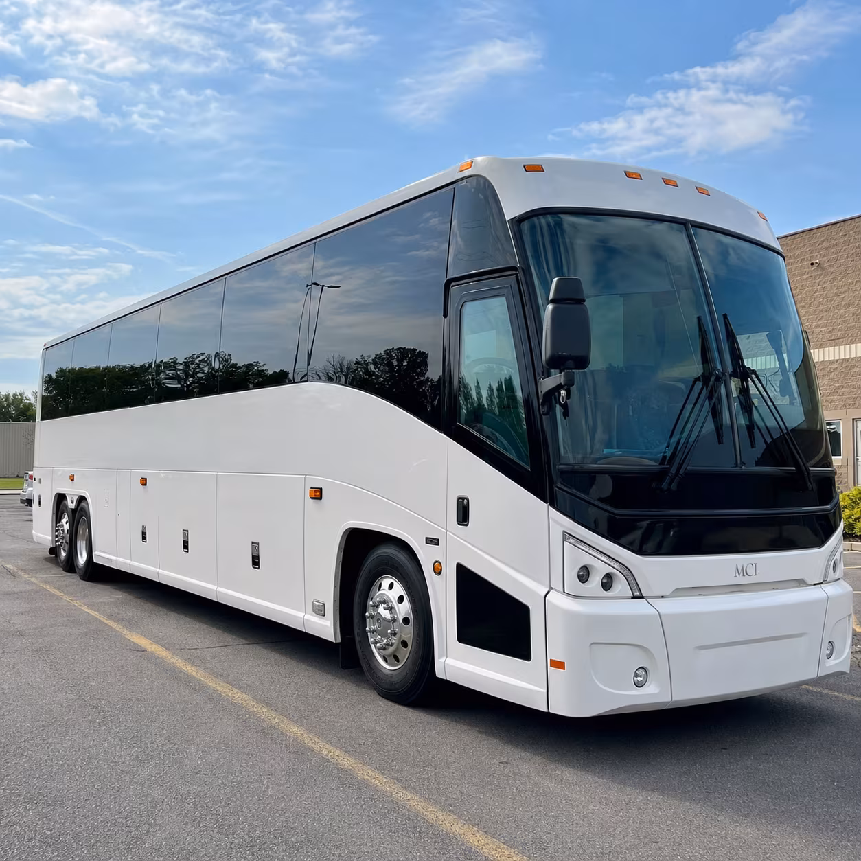 shuttle buses for independence employers near the kansas city metro line