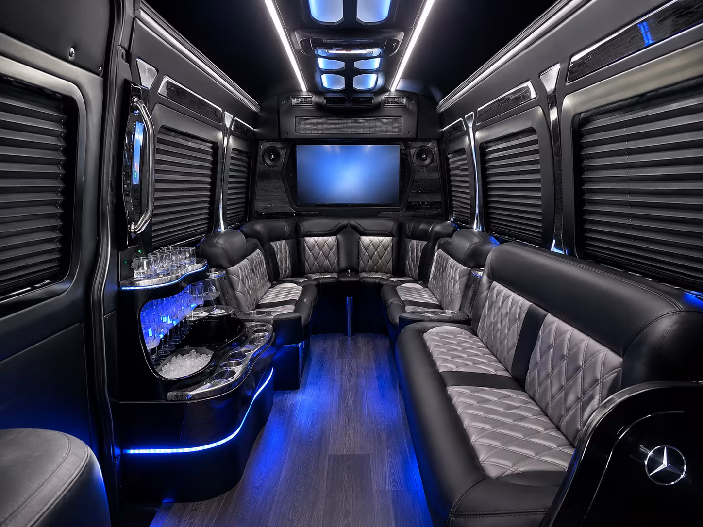 wine tour bus rentals for bachelorette groups in independence missouri